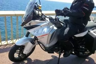 In Monaco erwischt: die neue KTM 1290 Super Adventure. Foto: ktmmania.net