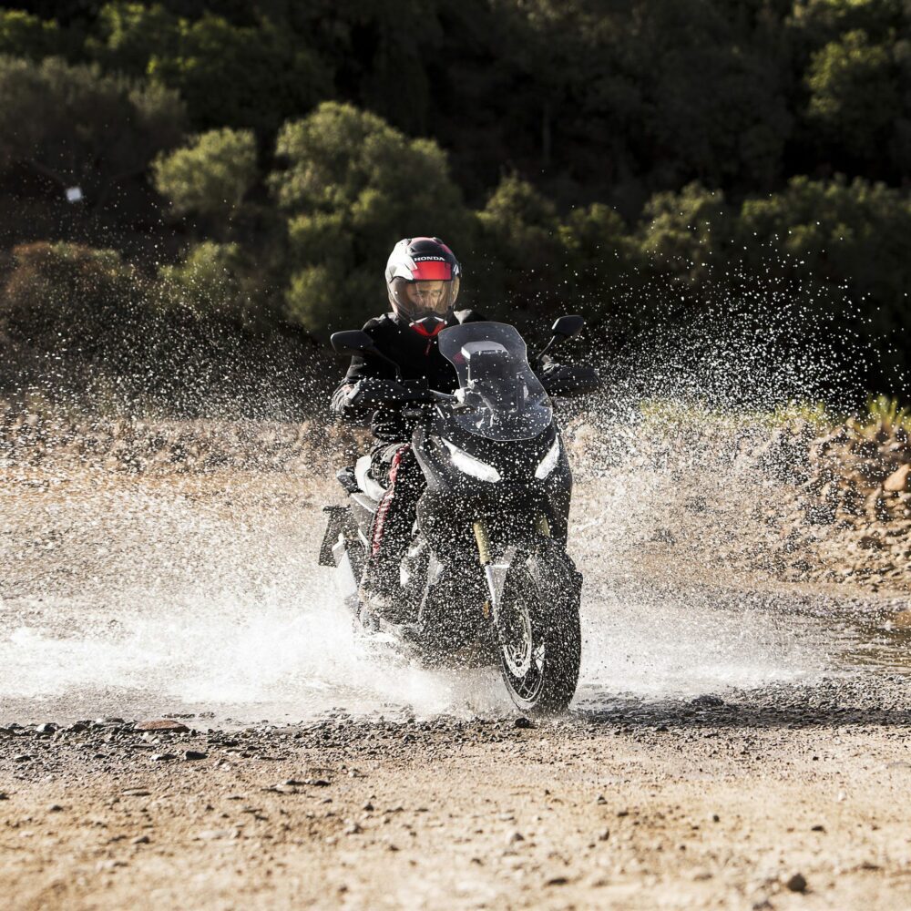 Fahrbericht Honda X-ADV: Moller oder Rotorrad? » 6 » x adv 77853 17YM X ADV
