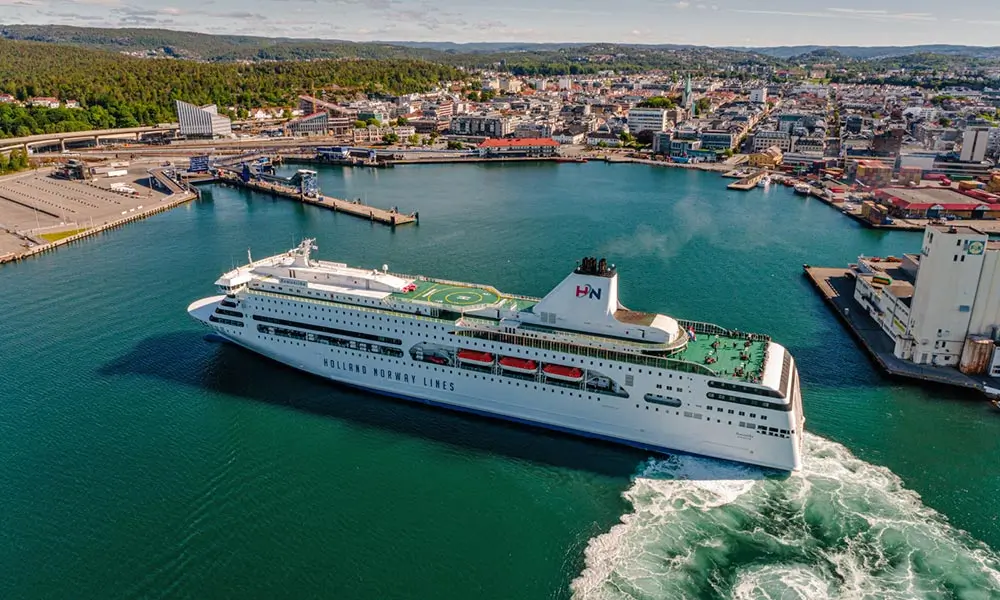 Norwegen-Fähre jetzt ab Emden » 1 Norwegen-Fähre Holland Norway Lines MS Romantika